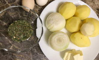 Ингредиенты для каурмы из картофеля