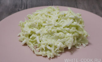 Салат из зелёной редьки